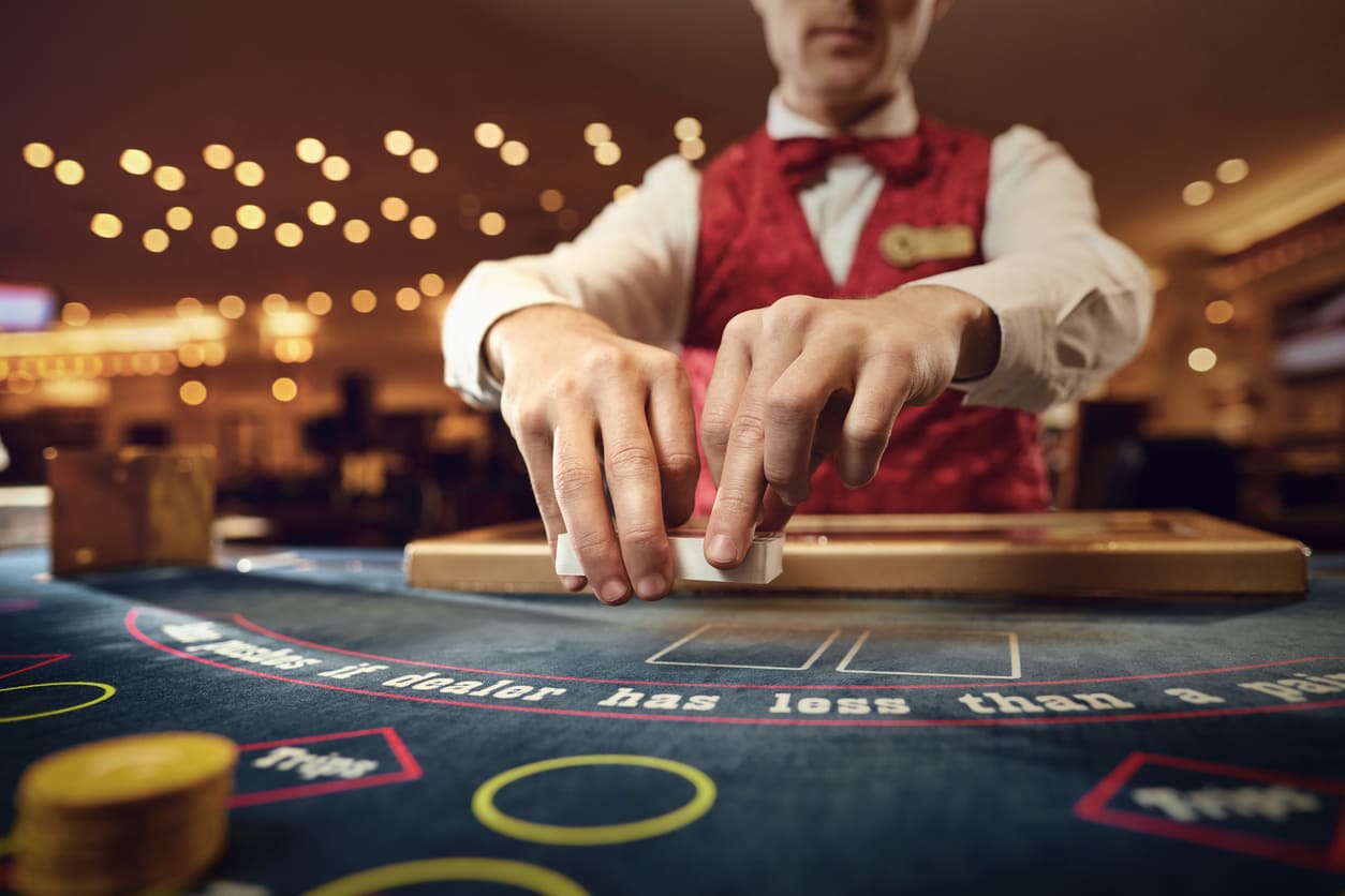 mostbet-casino-with-dealers